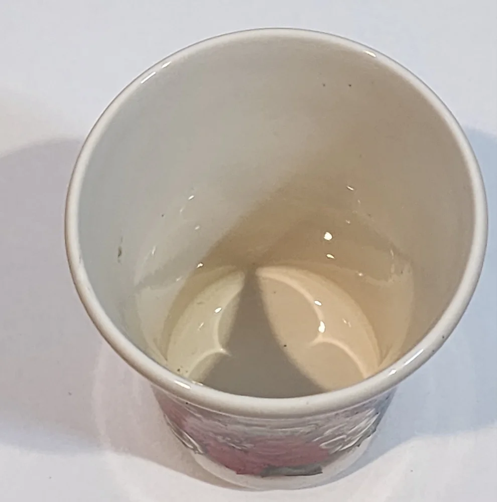 Crowne Oakes Designs New York Made In England Poinsetta Cup